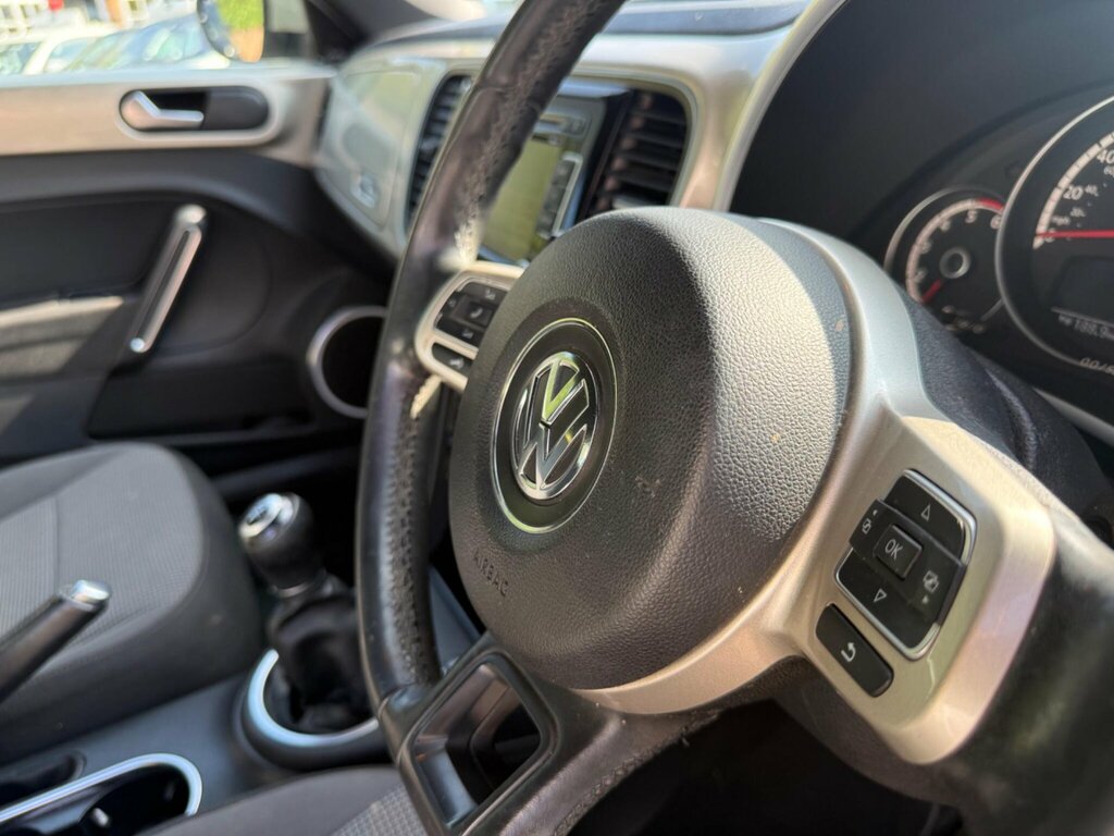 Volkswagen Beetle 1.2 Design Tsi Dsg 103 Bhp White #25