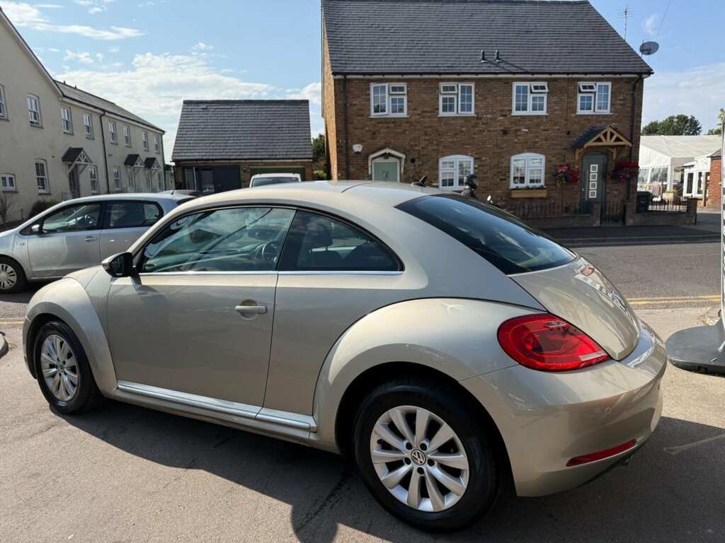 Volkswagen Beetle 1.2 Design Tsi Dsg 103 Bhp White #10