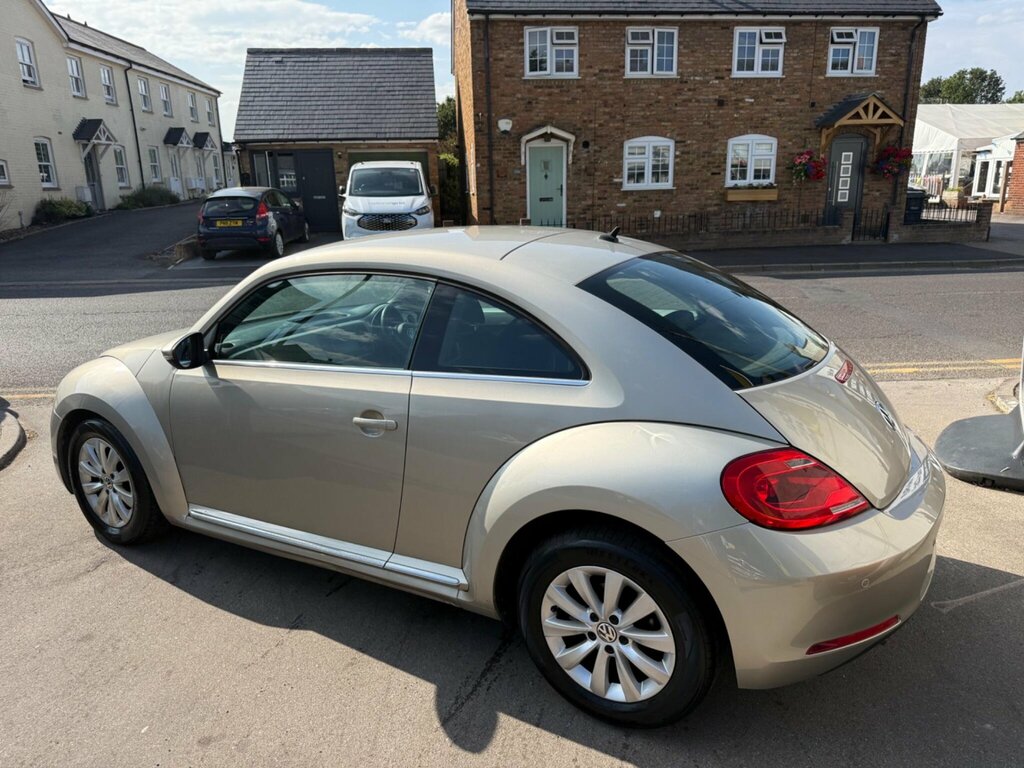 Volkswagen Beetle 1.2 Design Tsi Dsg 103 Bhp White #11