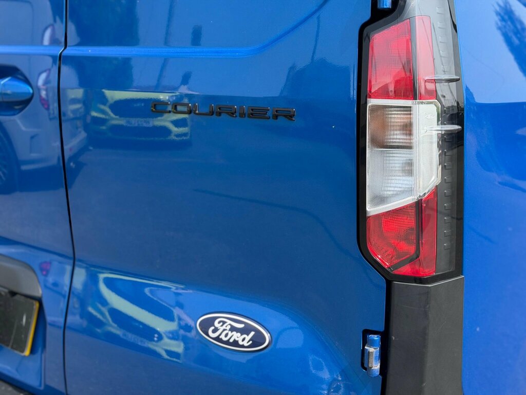 Ford Transit Courier Courier 1.0 Ecoboost 125Ps Trend Van Blue #17