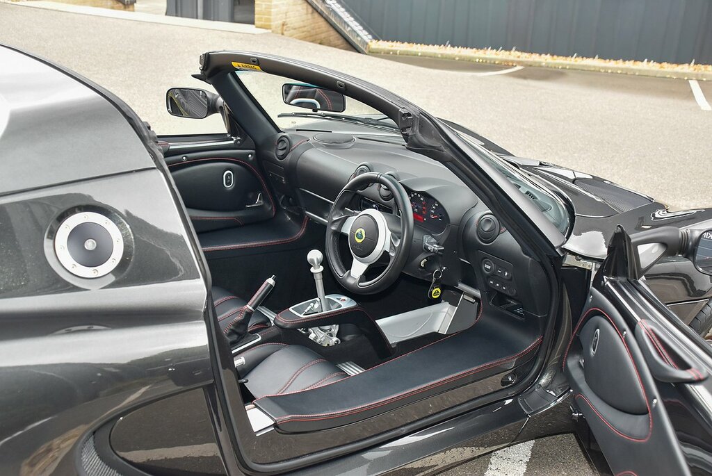 Lotus Elise Sport 220 U397 Ulez Black