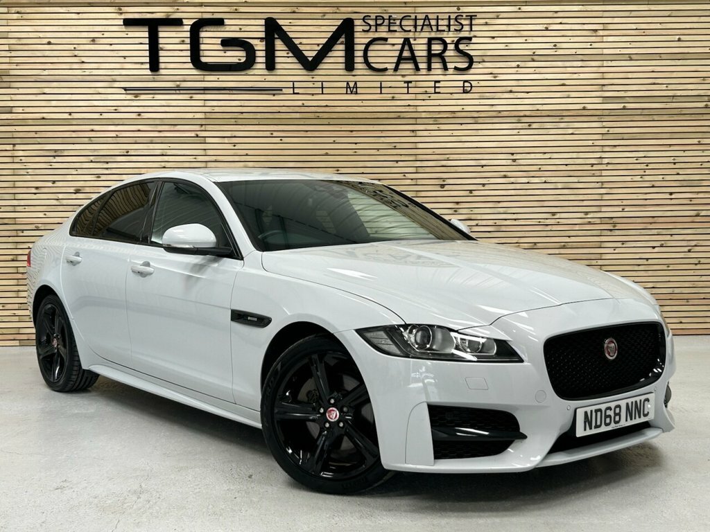 Jaguar XF 2L R-sport White