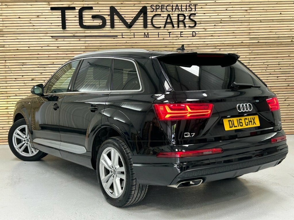 Audi Q7 3L S Line Black #3