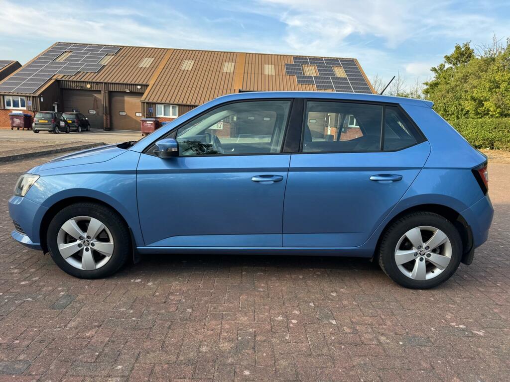 Skoda Fabia Se Blue #4