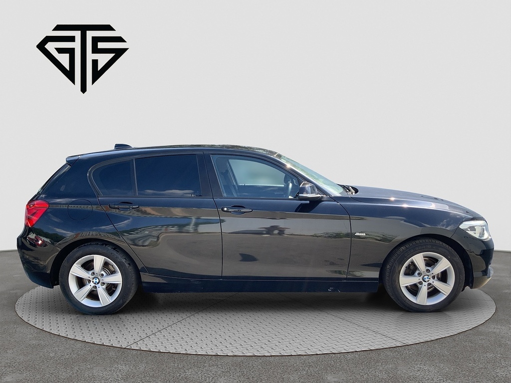 BMW 1 Series 118D Sports DX66FHA Black #2