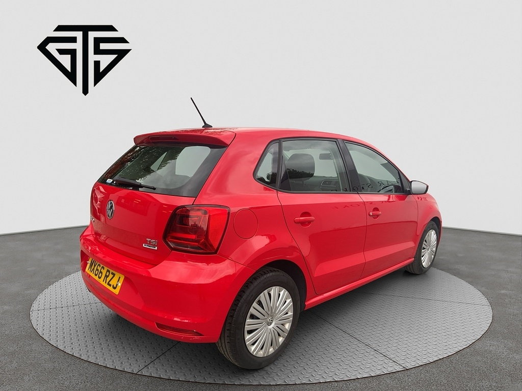 Volkswagen Polo Tsi Trendline Red #3