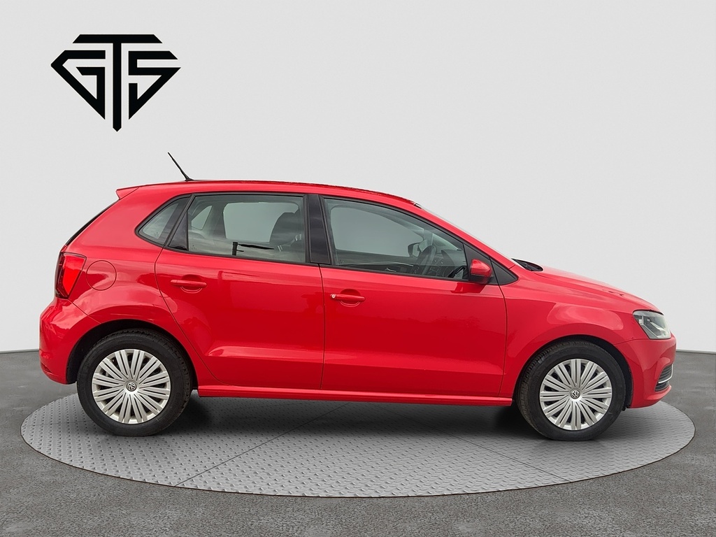 Volkswagen Polo Tsi Trendline Red #2