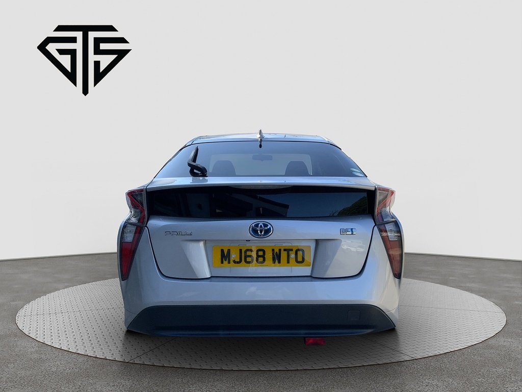 Toyota Prius S Silver #4
