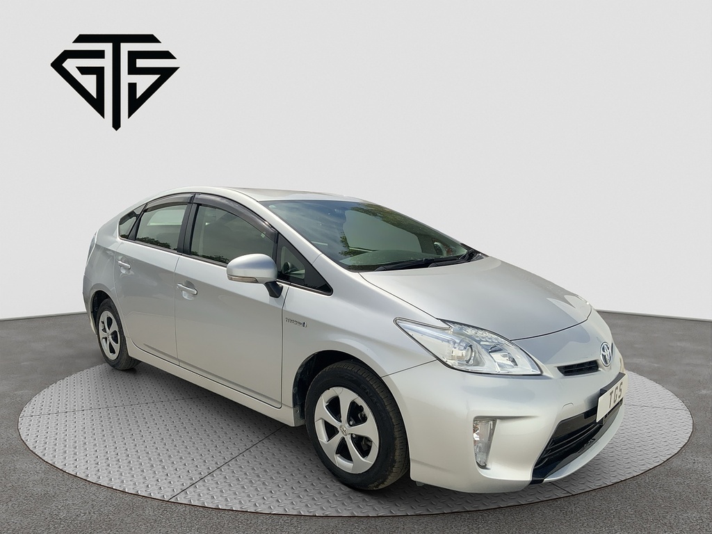 Toyota Prius L Silver