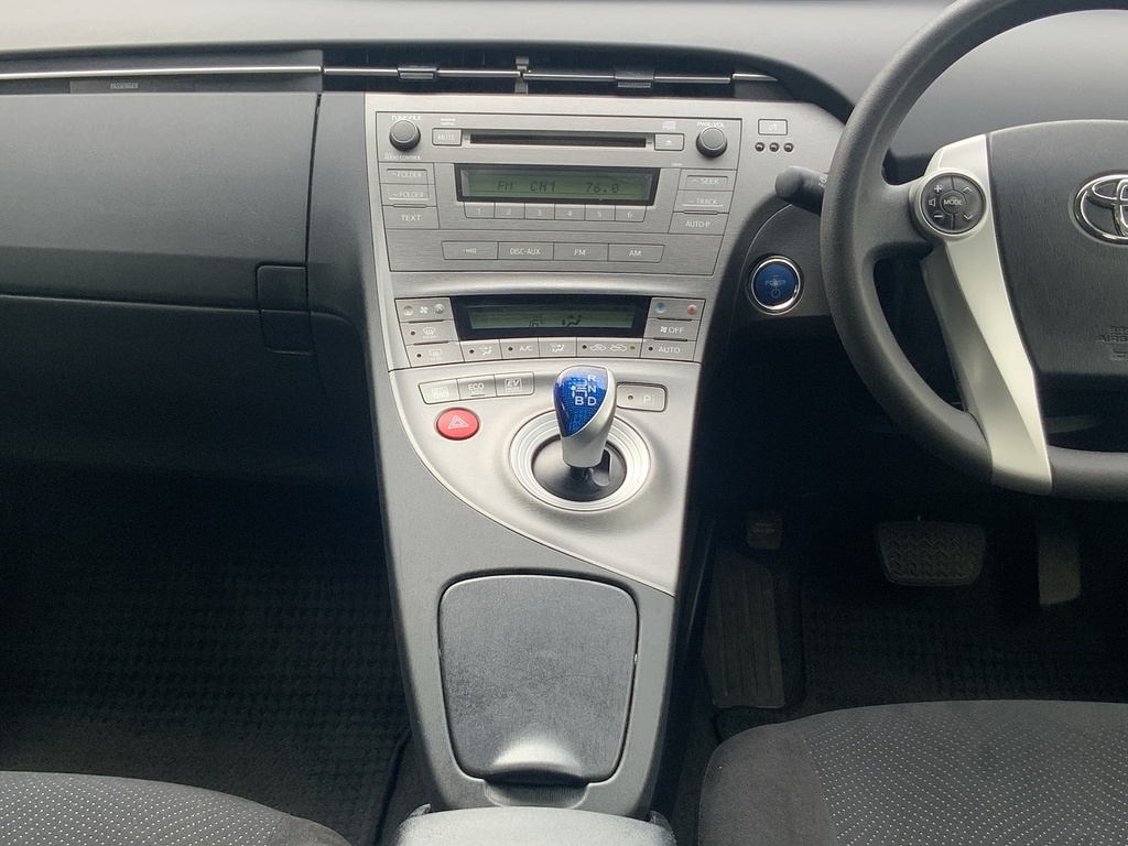 Toyota Prius 1.8 Vvt-h T Spirit Hatchback Hybrid Cvt White #15
