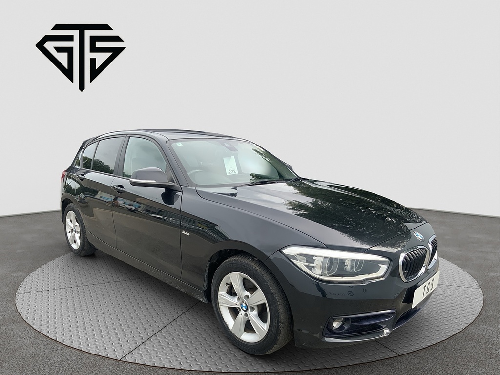 BMW 1 Series Sport Black