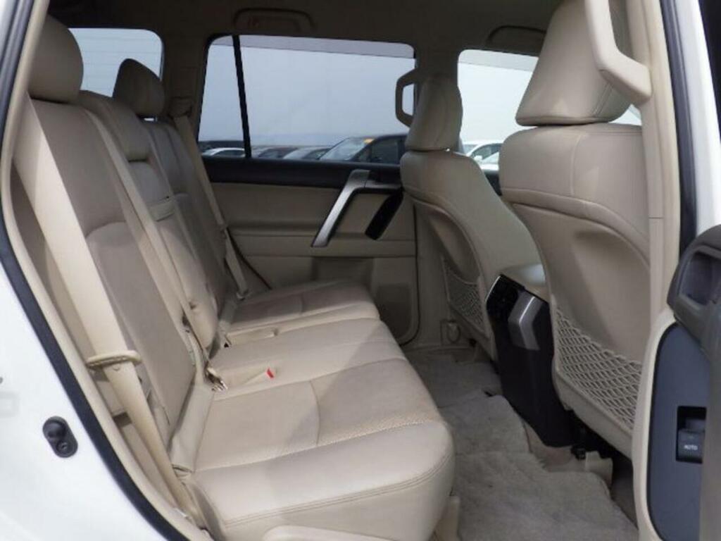 Toyota Land Cruiser 2.8 D-4d Invincible 7 Seats Blue #11