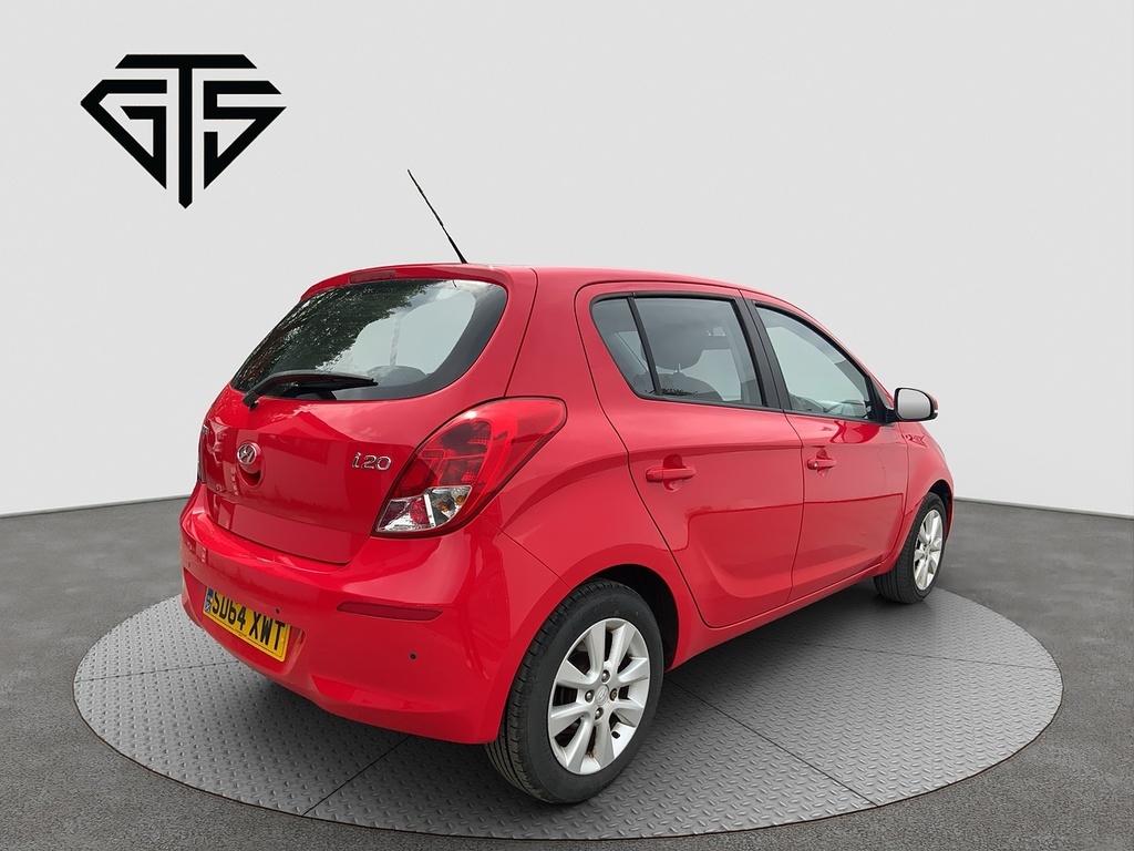 Hyundai I20 Active Red #3