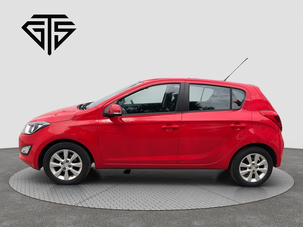 Hyundai I20 Active Red #6