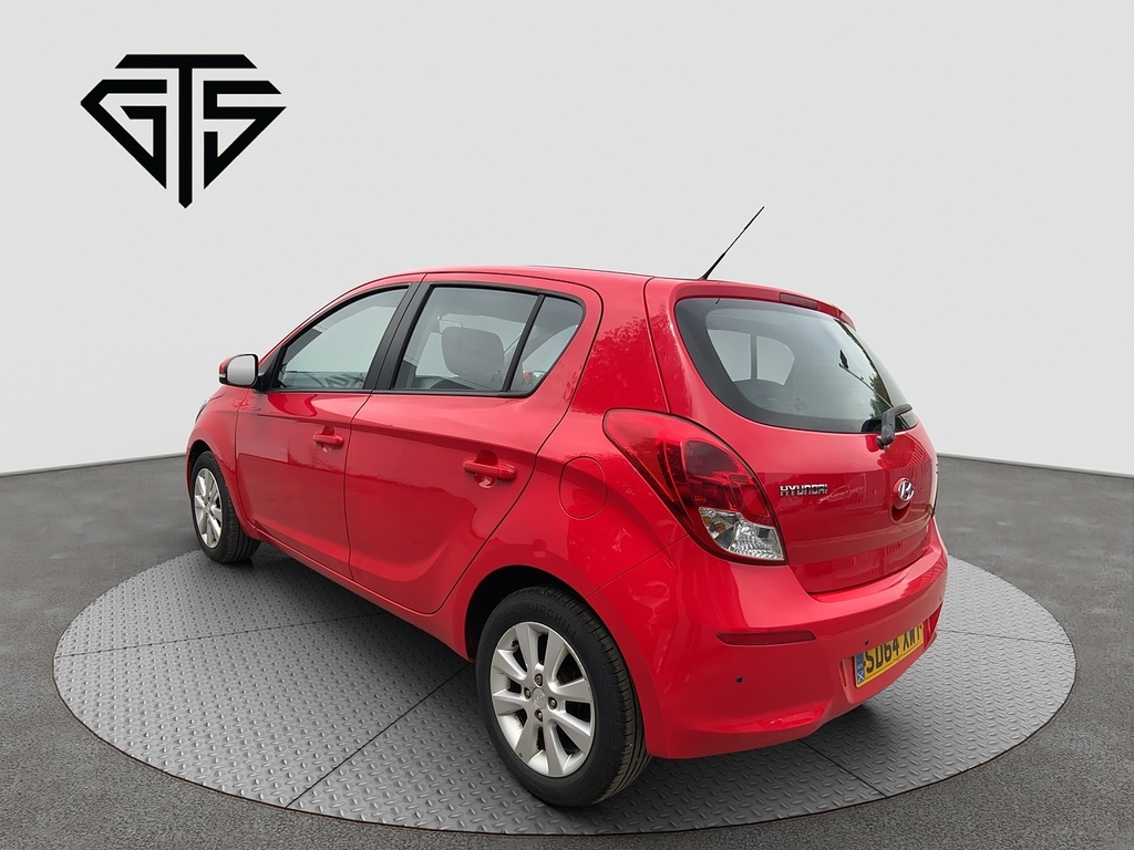 Hyundai I20 Active Red #5