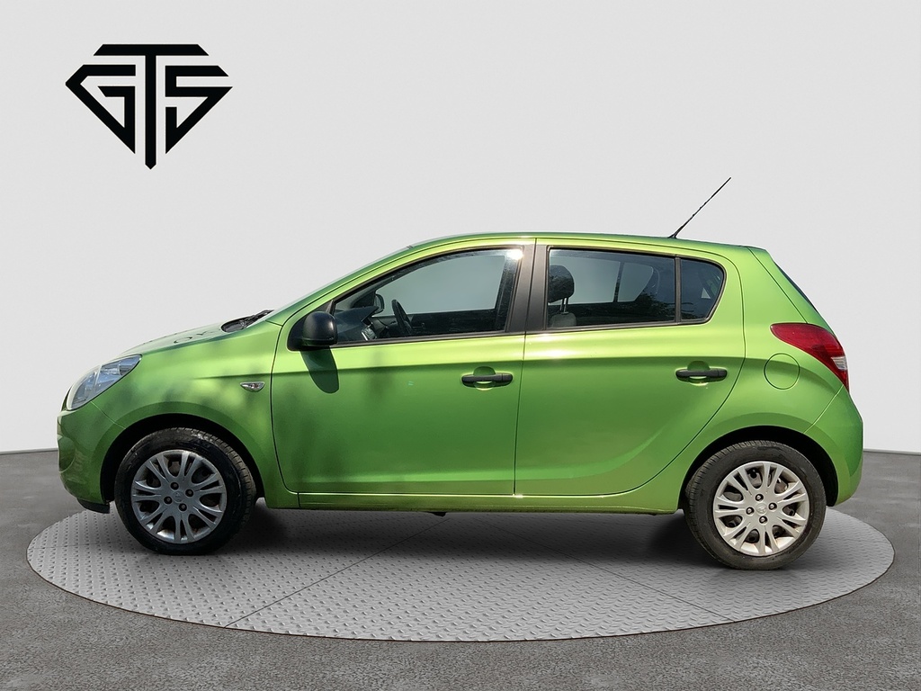 Hyundai I20 Classic Green #6