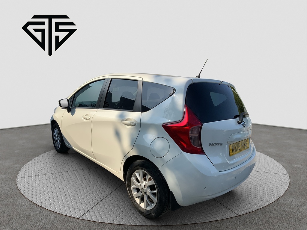 Nissan Note Acenta Premium White #5