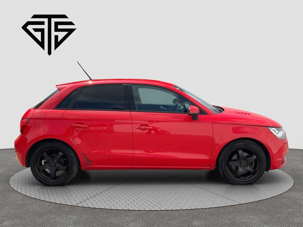 Audi A1 Sportback 1.4Tfsi Red #2