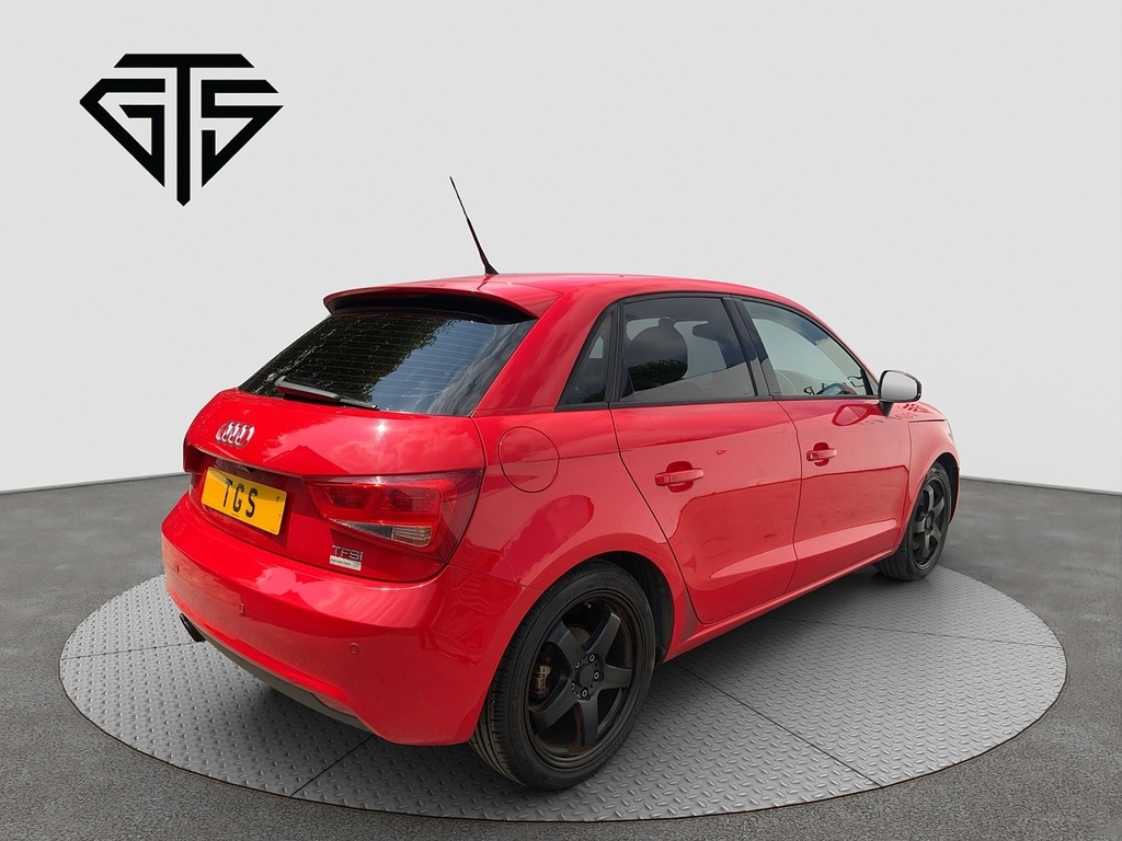 Audi A1 Sportback 1.4Tfsi Red #3