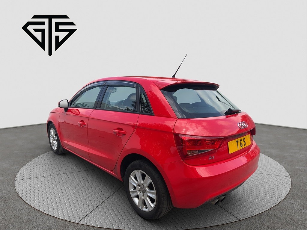 Audi A1 Sportback 1.4Tfsi Red #5