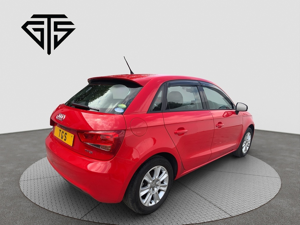Audi A1 Sportback 1.4Tfsi Red #3
