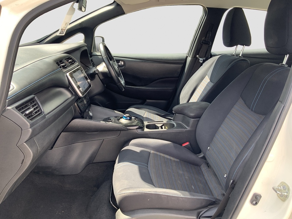 Nissan Leaf 40Kwh N-connecta Hatchback 150  #14