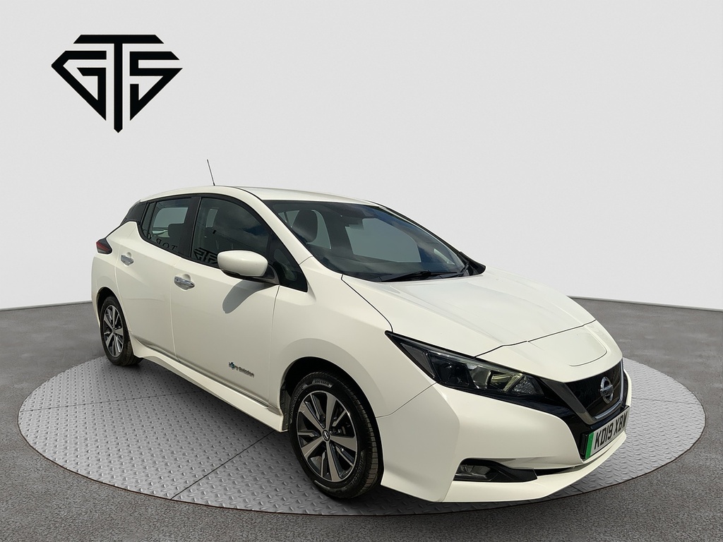 Nissan Leaf Acenta White