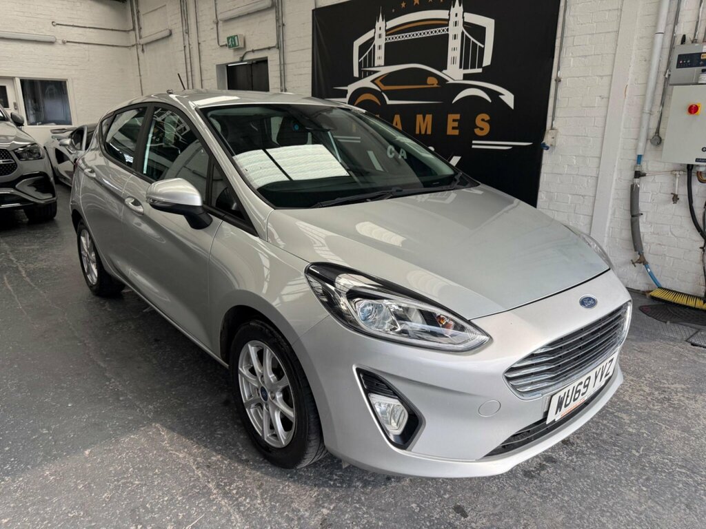 Ford Fiesta 1.0T Ecoboost Zetec Euro 6 Ss WU69YVZ Silver