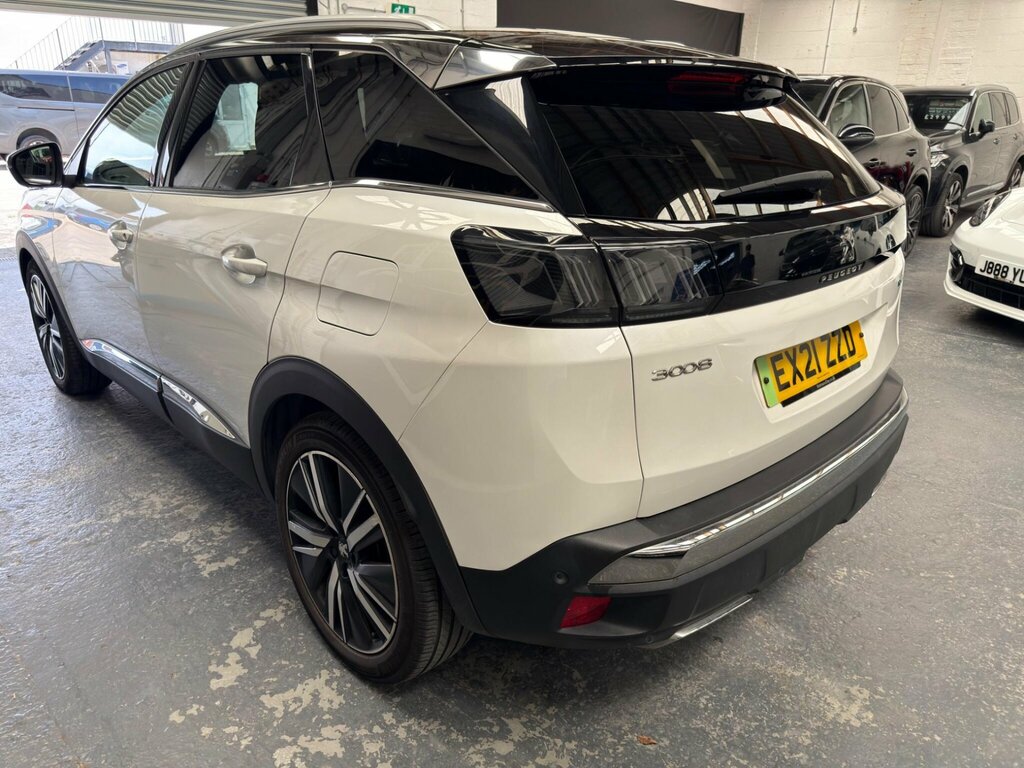 Peugeot 3008 1.6 13.2Kwh Gt E-eat 4Wd Euro 6 Ss White #4