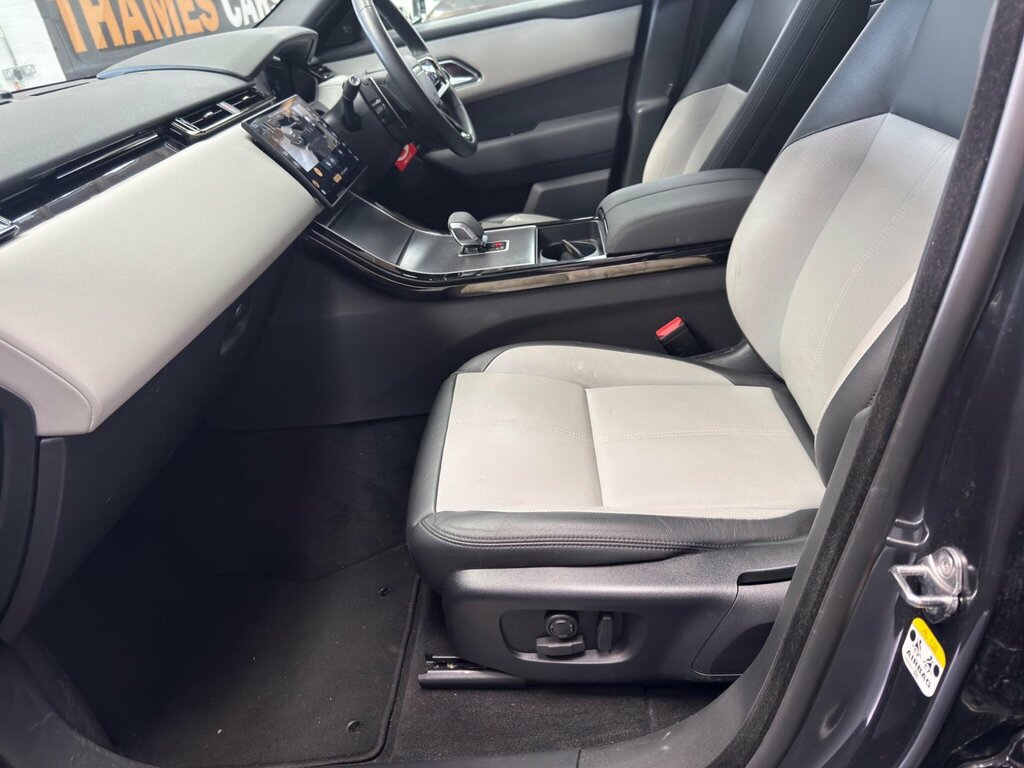 Land Rover Range Rover Velar Dynamic Se Black #18