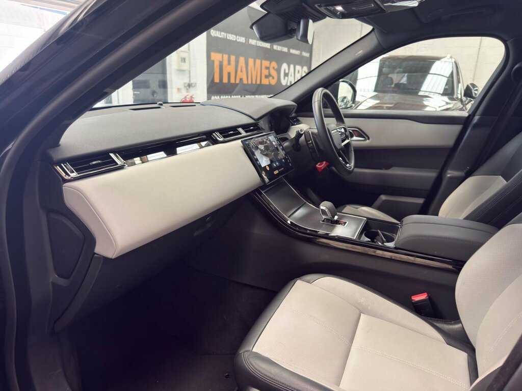 Land Rover Range Rover Velar Dynamic Se Black #19