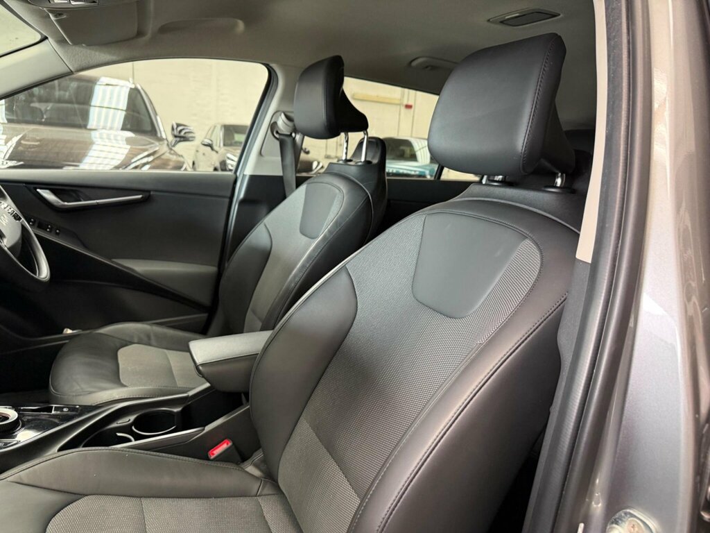 Kia e-Niro 64.8Kwh 4 Suv Black #15