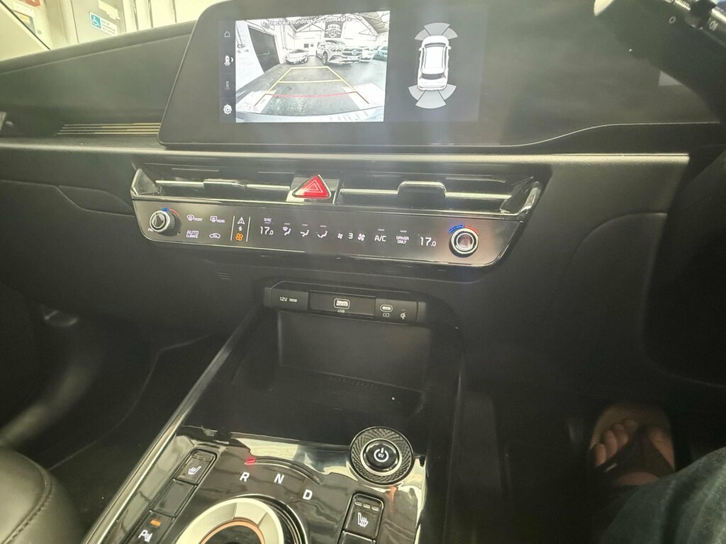 Kia e-Niro 64.8Kwh 4 Suv Black #18