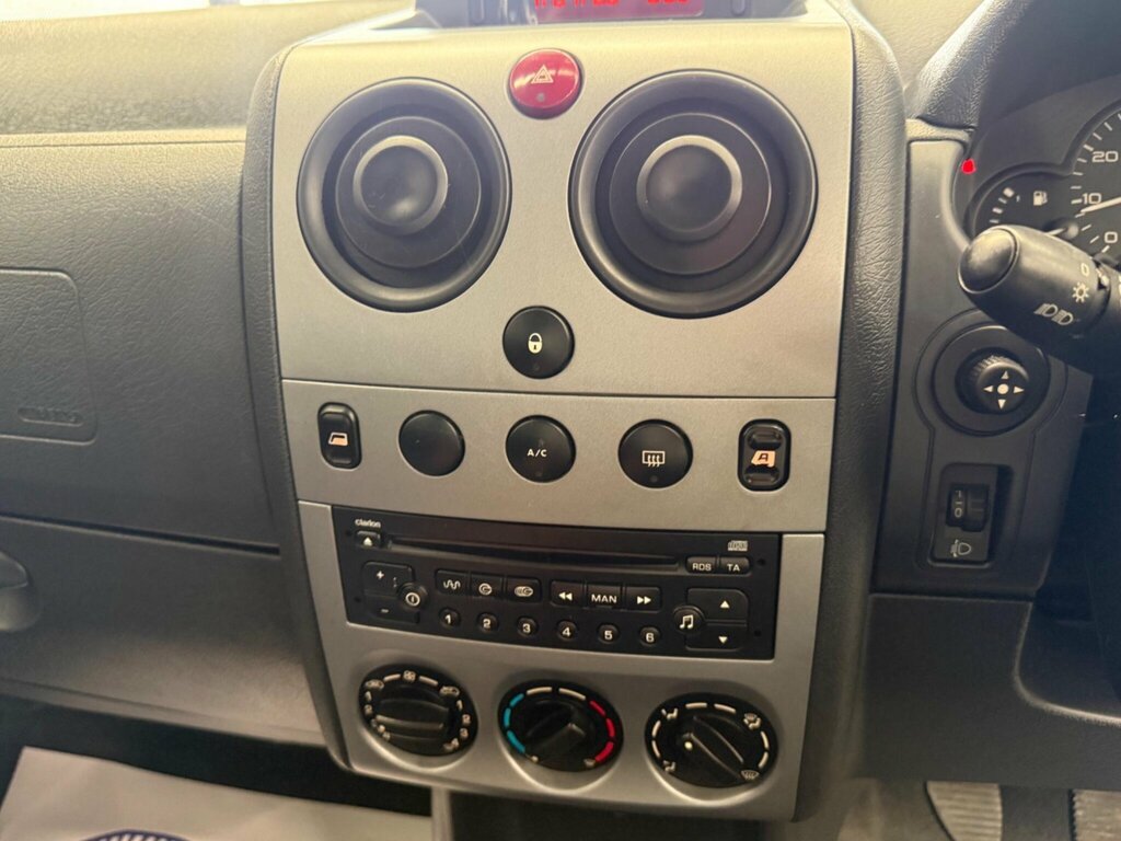 Peugeot Partner 1.6L Escapade Silver #15