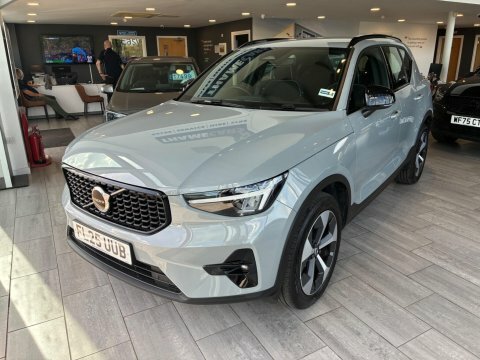 Volvo XC40 2.0 B4 Mhev