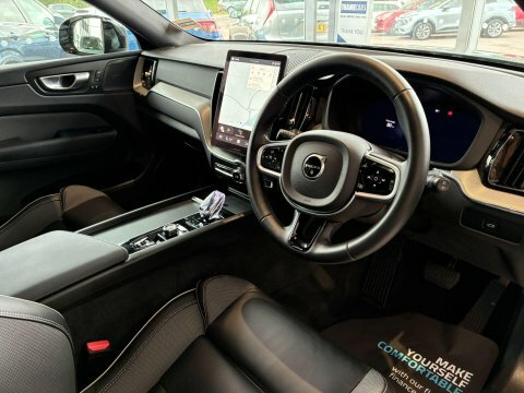 Volvo XC60 2.0 B6p 300 Inscription Awd Geartronic  #19
