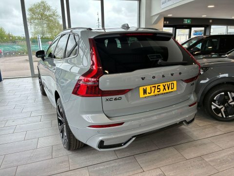 Volvo XC60 2.0 B6p 300 Inscription Awd Geartronic  #7