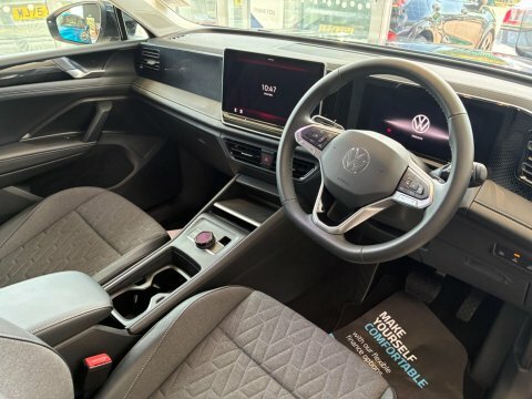 Volkswagen Tiguan 1.5 Tsi 150Ps R-line Evo Dsg Black #18