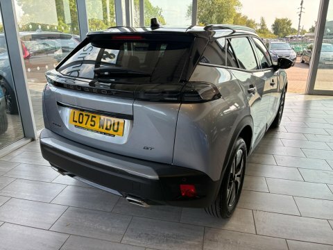 Peugeot 2008 1.2 Puretech Gt #5