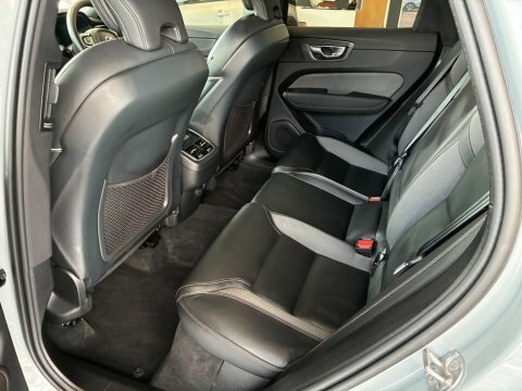 Volvo XC60 2.0 T8 Hybrid Inscription Pro Awd Geartronic Black #11