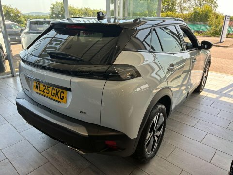 Peugeot 2008 1.2 Puretech Gt #6