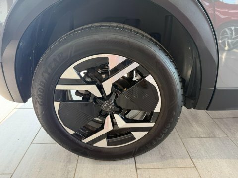 Peugeot 2008 1.2 Puretech Gt #4
