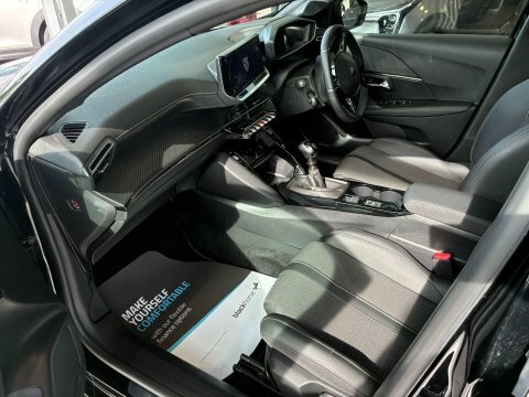 Peugeot 208 Hatchback White #11