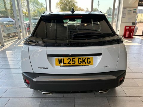 Peugeot 2008 1.2 Puretech Gt #6