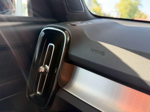 Volvo XC40 2.0 B4p Inscription Pro #32