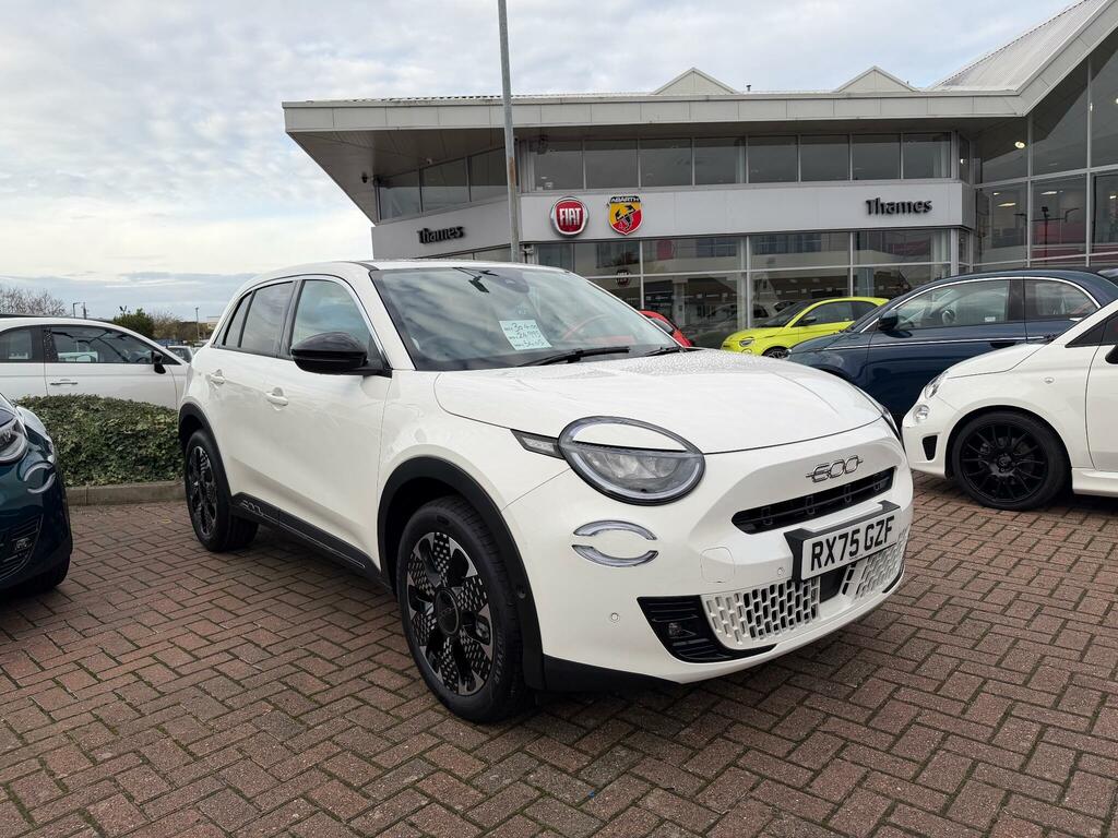 Fiat 600 1.2 1.2 Mhev La Prima Suv Hybrid E-dct Black