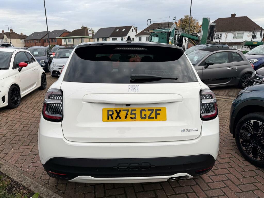 Fiat 600 1.2 1.2 Mhev La Prima Suv Hybrid E-dct RX26GHY White #6