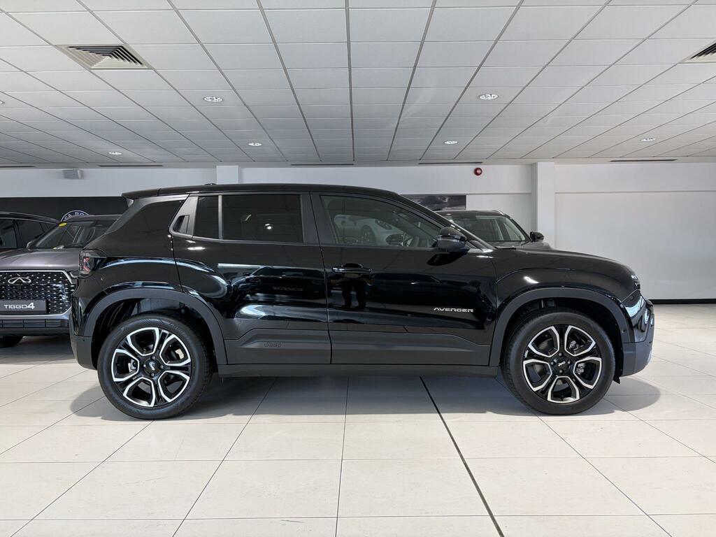 Jeep Avenger 54Kwh Summit Suv 156 Ps RX26GKD Black #6