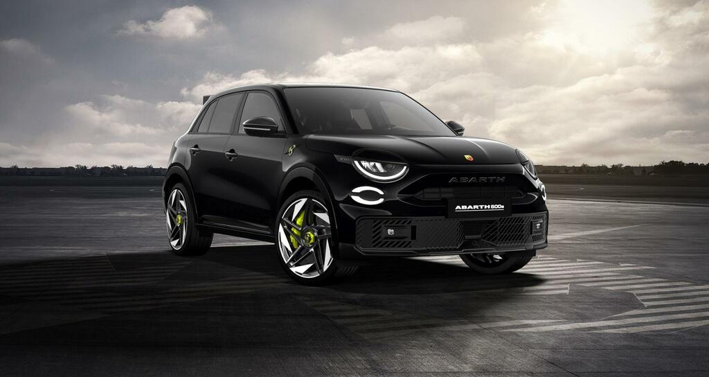 Abarth 600e 54Kwh Turismo Suv 240 Ps Green #4