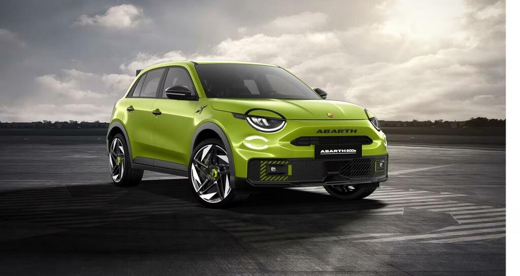 Abarth 600e 54Kwh Turismo Suv 240 Ps Green #5
